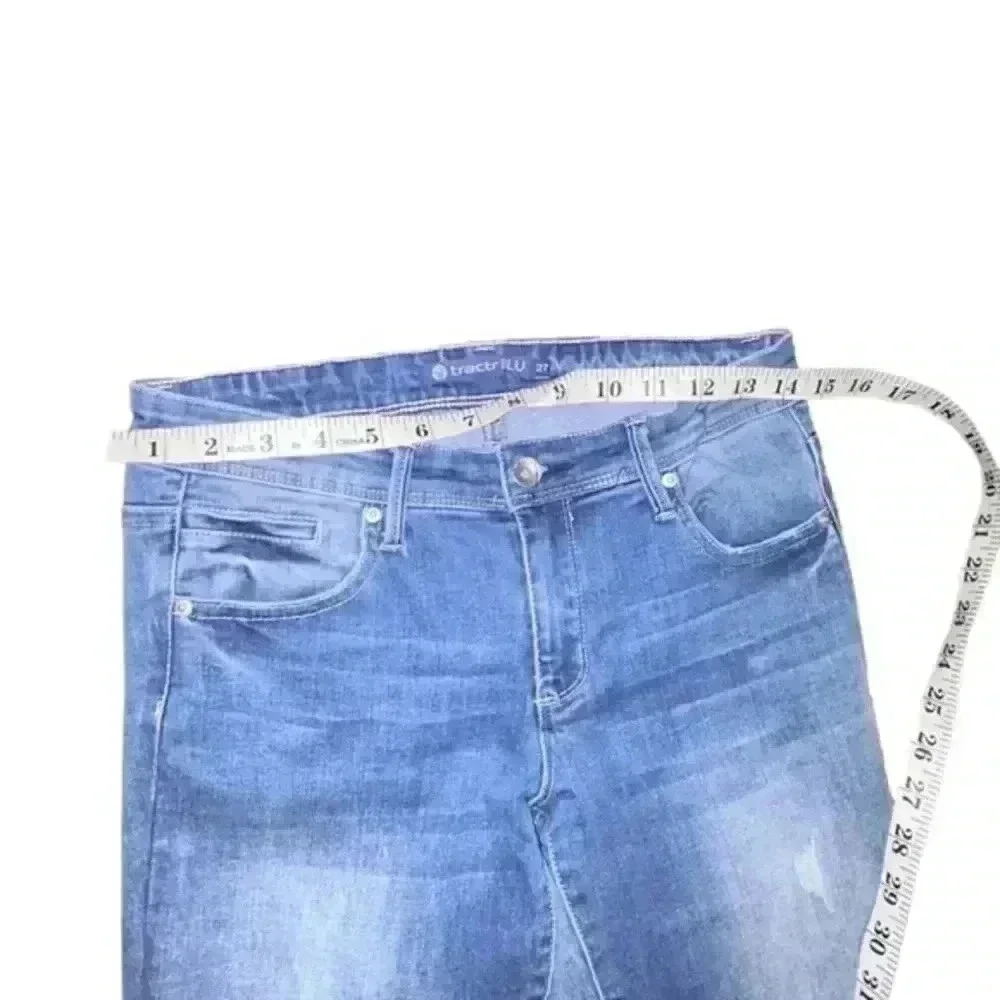 Tractr Blu Pearl and Bead Accent Cuffed Jeans Crops,‎ Size 27